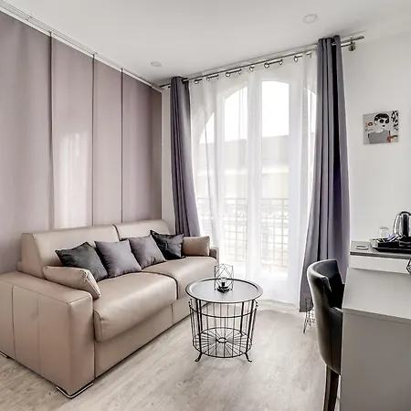 Paris Hotel