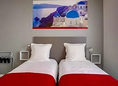 Hotell Paris 3*
