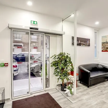 Paris Hotel 3*