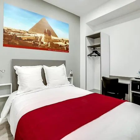 Paris Hotel
