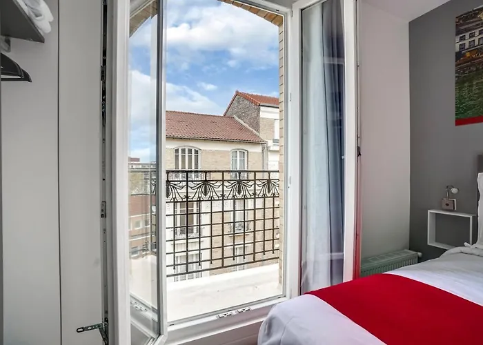Paris Hotel 3*