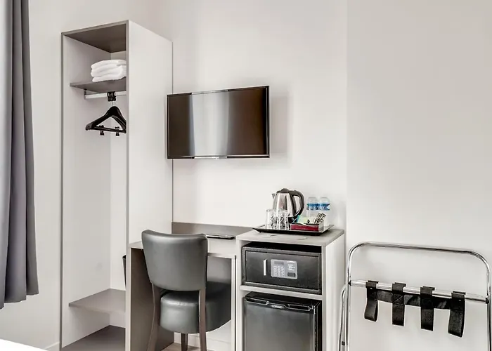 Paris 3*